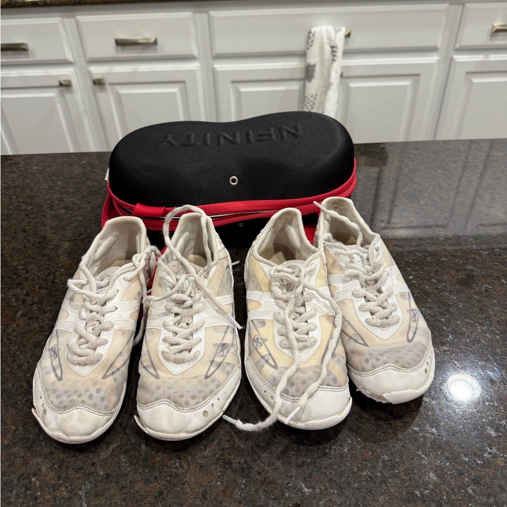 Nfinity Vengeance - size 4.5